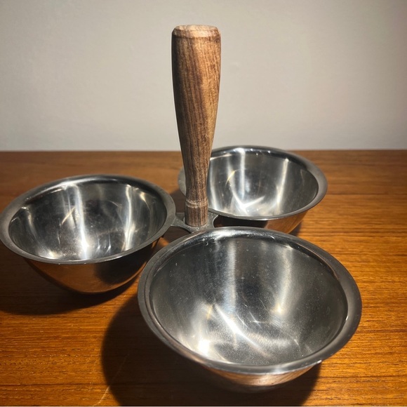 Vintage 18-8 Stainless Steel 3 Bowl mcm Condiment Serving Trio Wood Handle - Picture 2 of 9